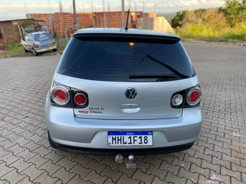GOLF 1.6 MSI COMFORTLINE 16V TOTAL FLEX 4P MANUAL - 2011 - PAROBé
