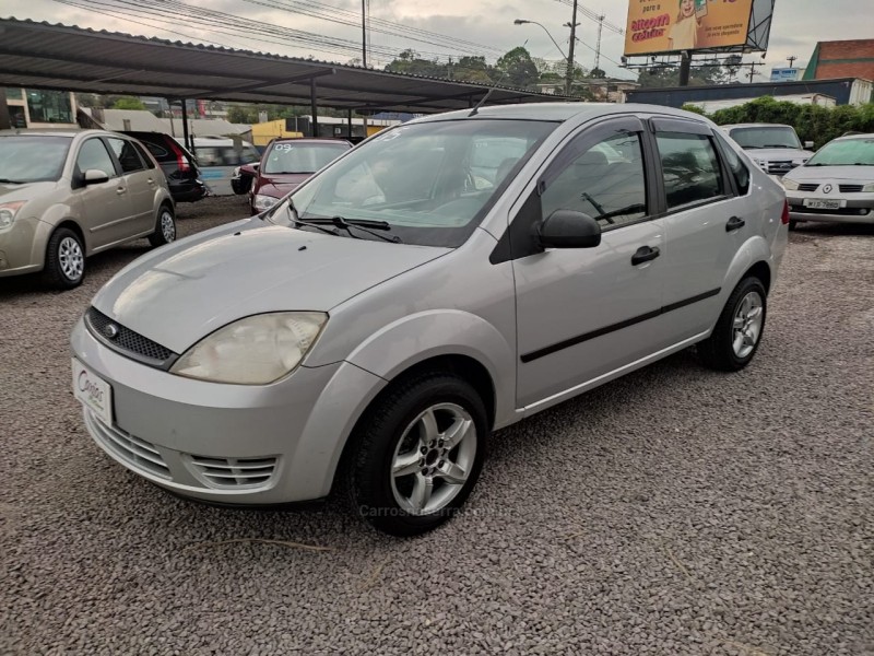 fiesta 1.6 rocam 8v flex 4p manual 2005 caxias do sul
