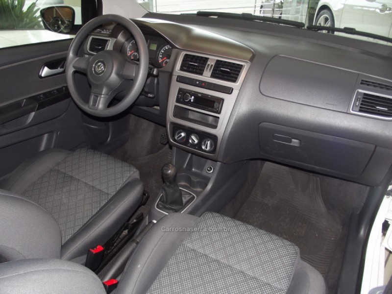 FOX 1.6 MSI TRENDLINE 8V FLEX 4P MANUAL - 2015 - BENTO GONçALVES