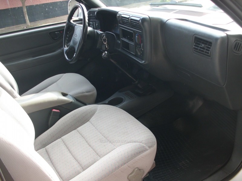 S10 2.5 STD 4X4 CD 8V TURBO DIESEL 4P MANUAL - 2000 - FLORES DA CUNHA