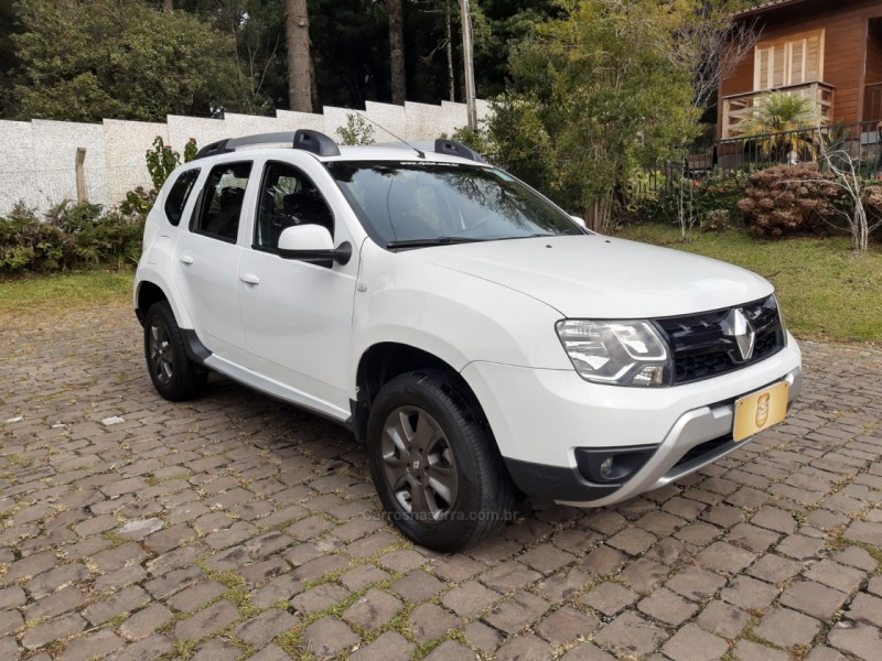 DUSTER 1.6 DYNAMIQUE 4X2 16V FLEX 4P MANUAL - 2018 - CANELA