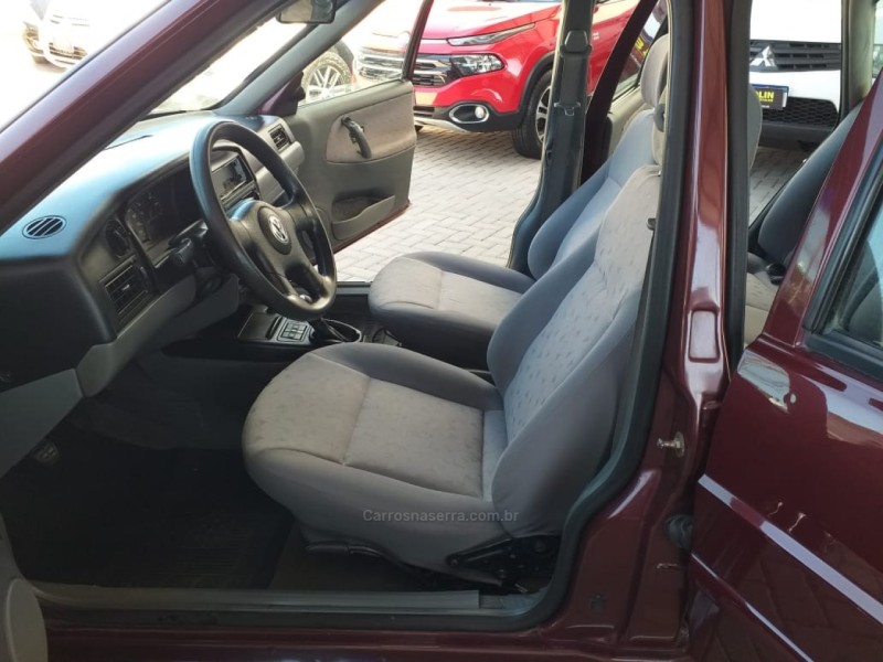 SANTANA 1.8 MI 8V GASOLINA 4P MANUAL - 2000 - BENTO GONçALVES