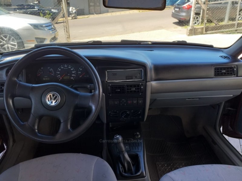 SANTANA 1.8 MI 8V GASOLINA 4P MANUAL - 2000 - BENTO GONçALVES