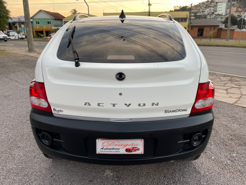 ACTYON 2.3 GLX 4X2 16V 150CV GASOLINA 4P AUTOMÁTICO - 2011 - CAXIAS DO SUL