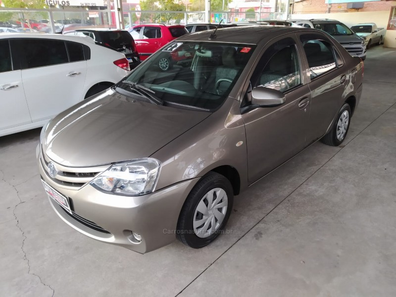 etios 1.5 x sedan 16v flex 4p manual 2017 caxias do sul