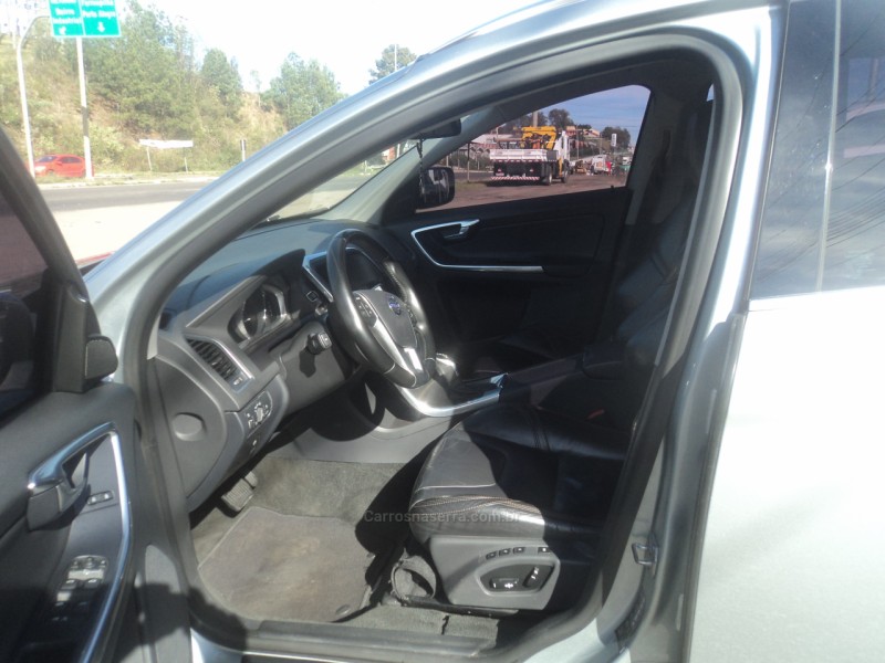 XC60 2.0 T5 DYNAMIC FWD TURBO GASOLINA 4P AUTOMÁTICO - 2014 - FARROUPILHA