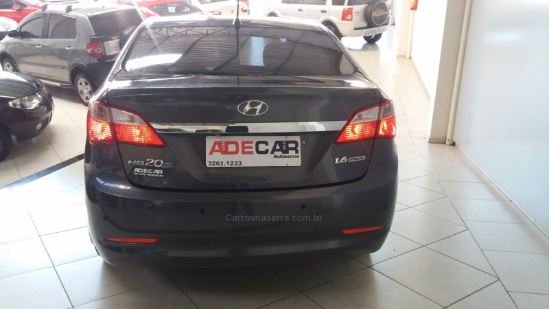HB20S 1.6 COMFORT STYLE 16V FLEX 4P MANUAL - 2015 - FARROUPILHA
