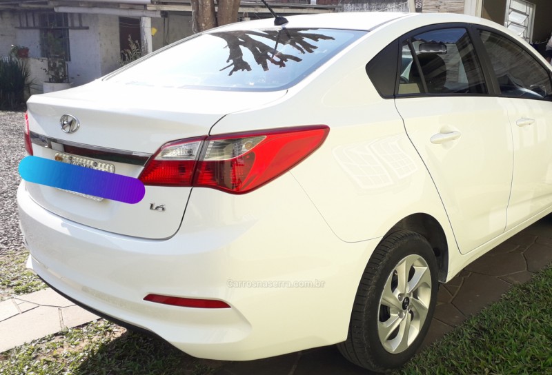 HB20S 1.6 COMFORT PLUS 16V FLEX 4P MANUAL - 2017 - BENTO GONçALVES
