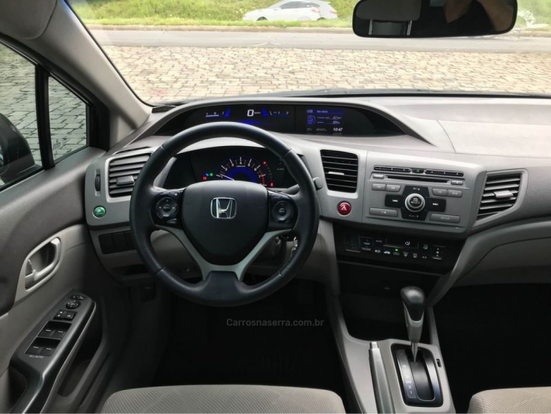 CIVIC 1.8 LXS 16V GASOLINA 4P AUTOMÁTICO - 2013 - FARROUPILHA