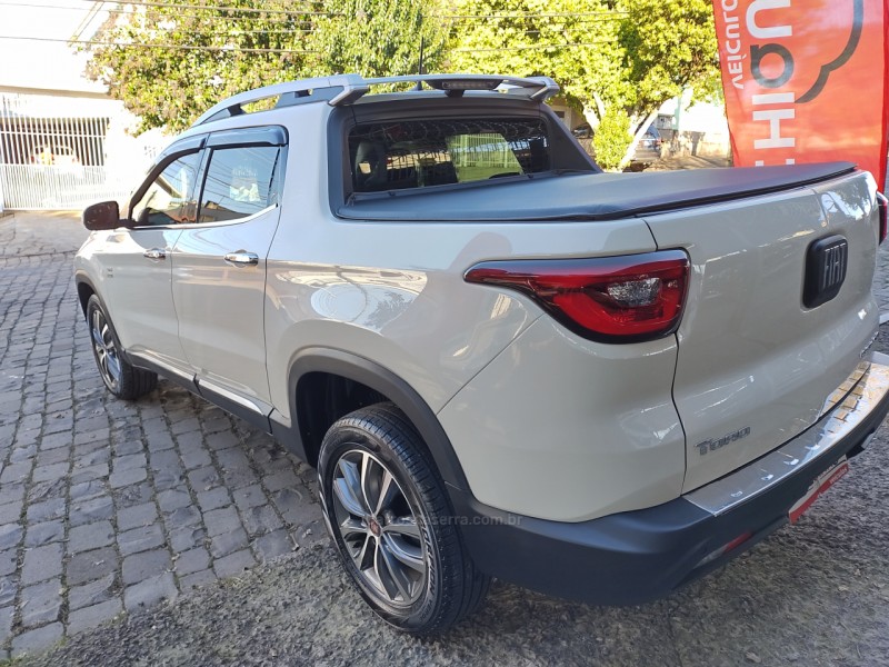 TORO 2.0 16V TURBO DIESEL VOLCANO 4WD AUTOMÁTICO - 2020 - CAXIAS DO SUL