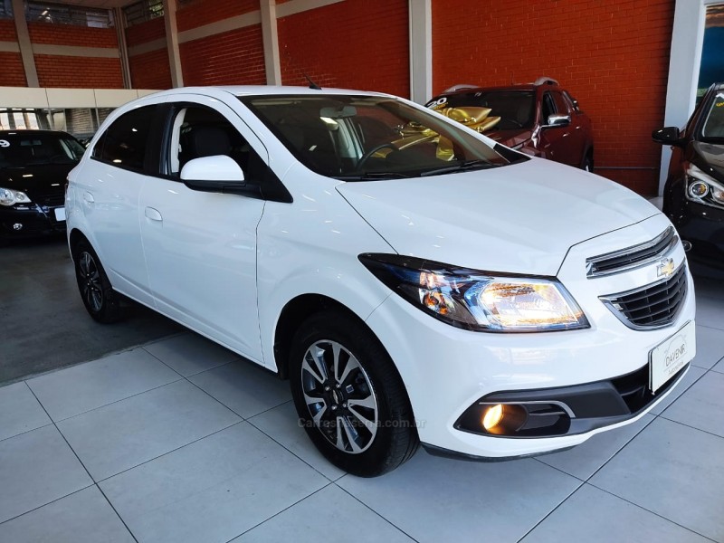 onix 1.4 mpfi ltz 8v flex 4p automatico 2016 taquara