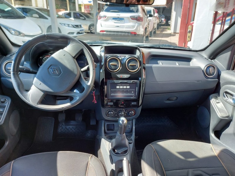 DUSTER 1.6 DYNAMIQUE 4X2 16V FLEX 4P MANUAL - 2018 - DOIS IRMãOS