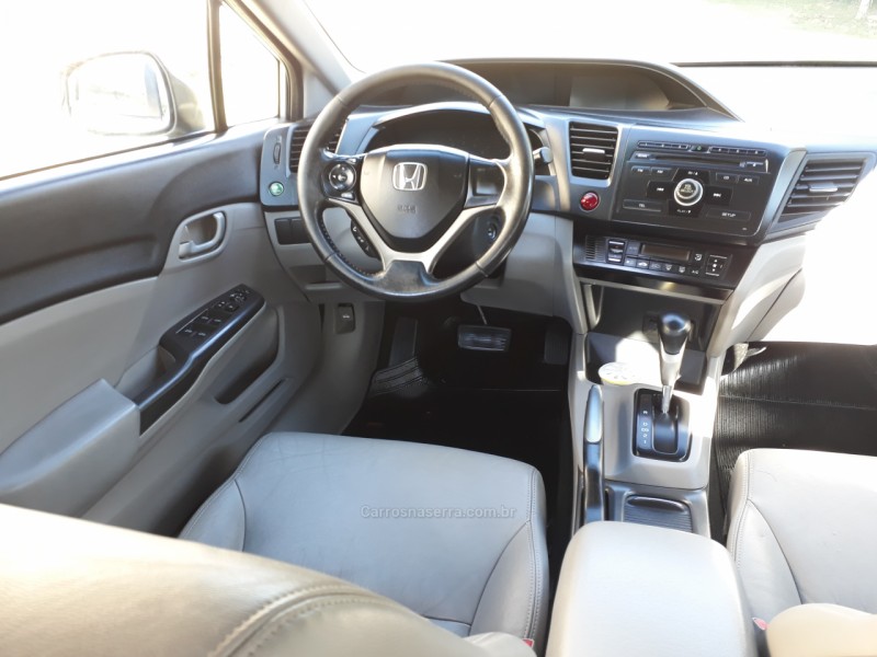 CIVIC 1.8 LXS 16V FLEX 4P AUTOMÁTICO - 2015 - TRêS COROAS