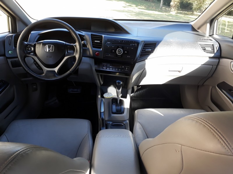 CIVIC 1.8 LXS 16V FLEX 4P AUTOMÁTICO - 2015 - TRêS COROAS