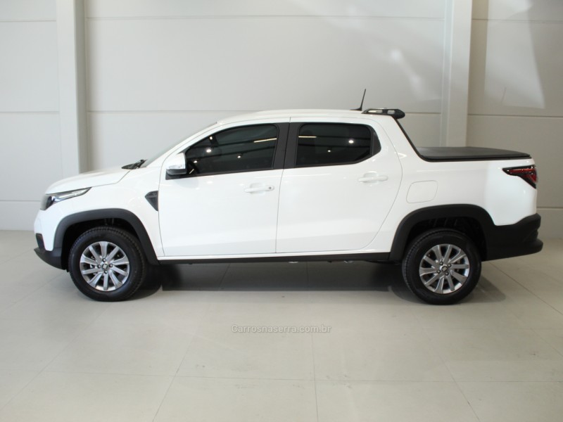 STRADA 1.4 EVO FREEDOM CD 8V FLEX 4P MANUAL - 2022 - FLORES DA CUNHA