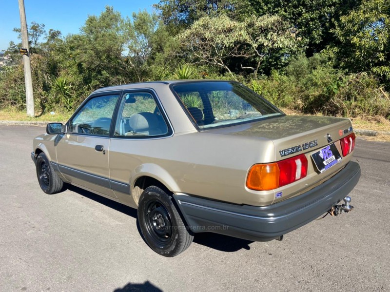 VERONA 1.8 GLX 8V GASOLINA 2P MANUAL - 1990 - CAXIAS DO SUL