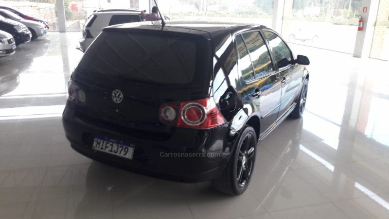 GOLF 1.6 MI 8V FLEX 4P MANUAL - 2009 - NOVA PETRóPOLIS