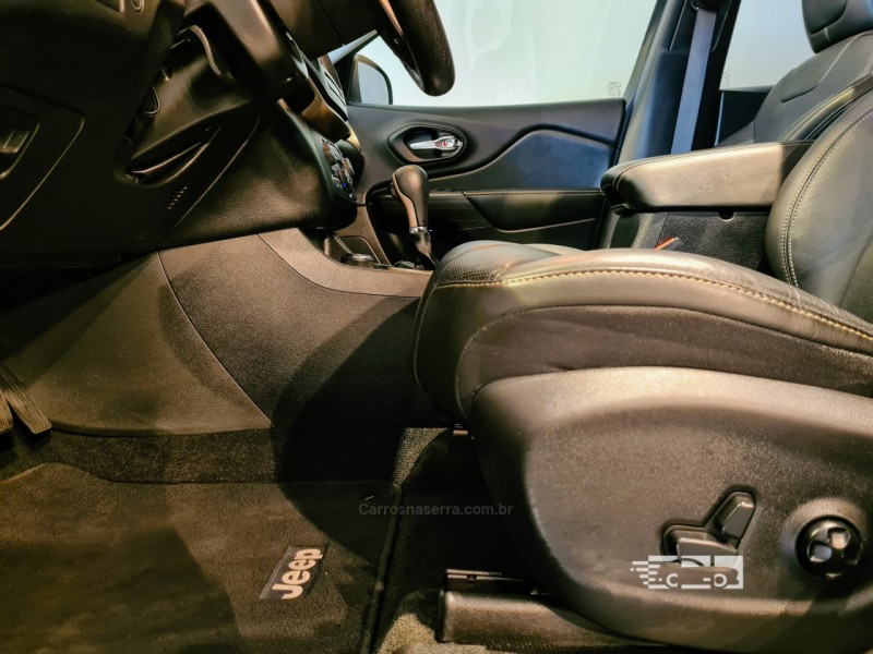CHEROKEE 3.2 LIMITED 4X4 V6 24V GASOLINA 4P AUTOMÁTICO - 2015 - BENTO GONçALVES