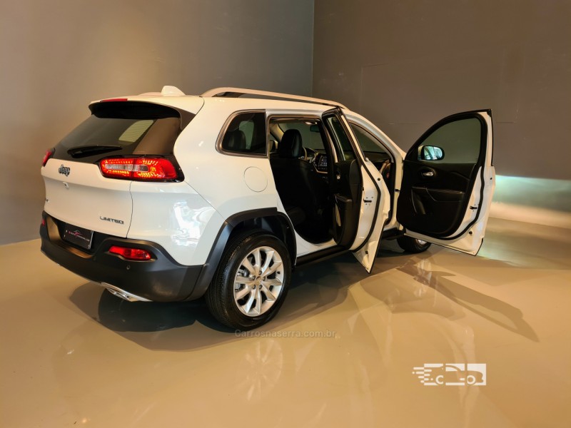 CHEROKEE 3.2 LIMITED 4X4 V6 24V GASOLINA 4P AUTOMÁTICO - 2015 - BENTO GONçALVES