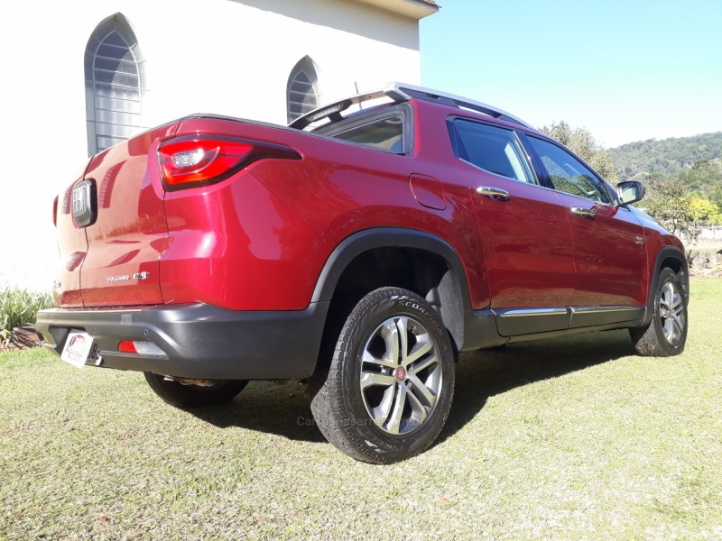 TORO 2.0 16V TURBO DIESEL VOLCANO 4WD AUTOMÁTICO - 2017 - TRêS COROAS