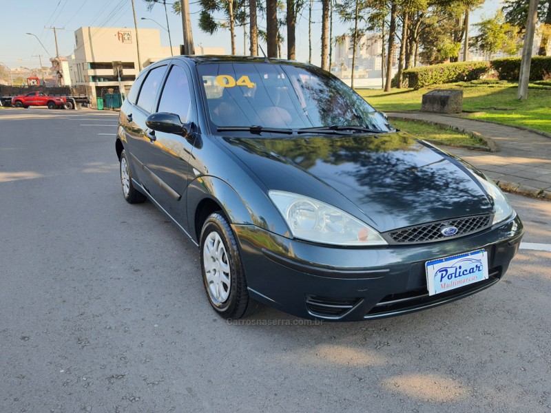 focus 1.6 8v flex 4p manual 2004 caxias do sul