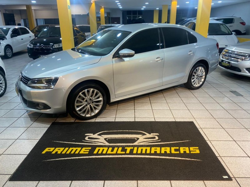 jetta 2.0 tsi highline 200cv gasolina 4p tiptronic 2012 caxias do sul