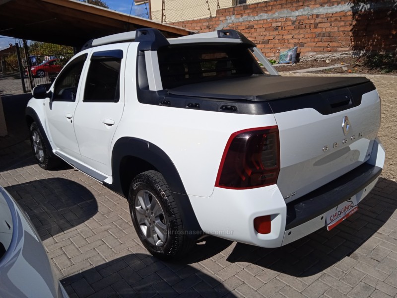 DUSTER OROCH 2.0 16V FLEX DYNAMIQUE 4P AUTOMÁTICO - 2018 - CAXIAS DO SUL
