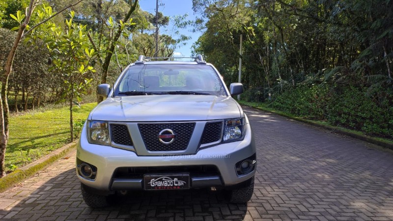 FRONTIER 2.5 SV ATTACK 4X4 CD TURBO ELETRONIC DIESEL 4P MANUAL - 2013 - CANELA