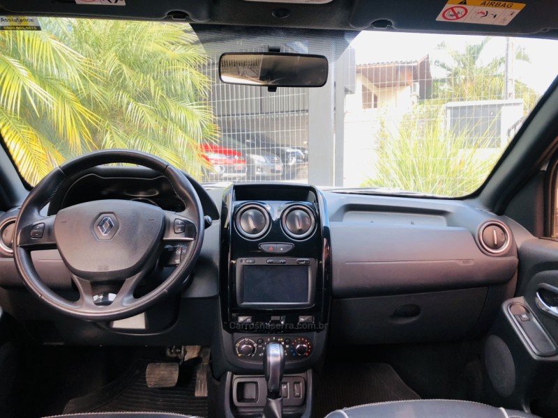 DUSTER OROCH 2.0 16V FLEX DYNAMIQUE AT 4P AUTOMÁTICO - 2017 - GUAPORé