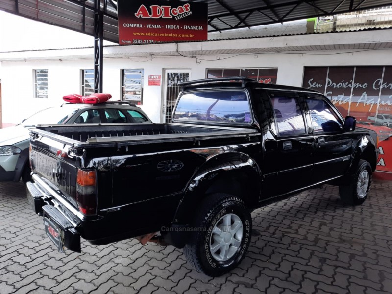 L200  2.5 GLS 4X4 CD 8V DIESEL 4P MANUAL  - 2002 - CAXIAS DO SUL