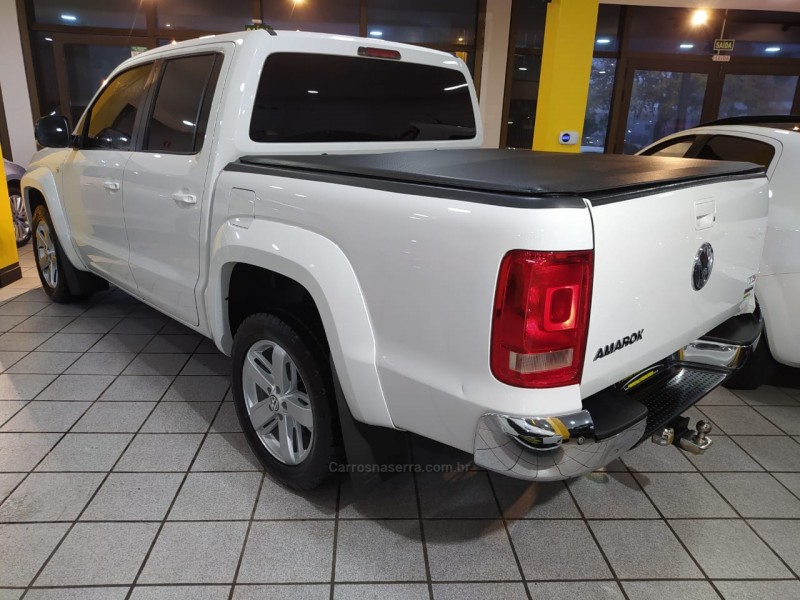 AMAROK 2.0 HIGHLINE 4X4 CD 16V TURBO INTERCOOLER DIESEL 4P AUTOMÁTICO - 2013 - CAXIAS DO SUL