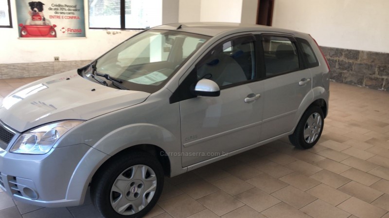 FIESTA 1.6 MPI CLASS 8V GASOLINA 4P MANUAL - 2009 - FARROUPILHA