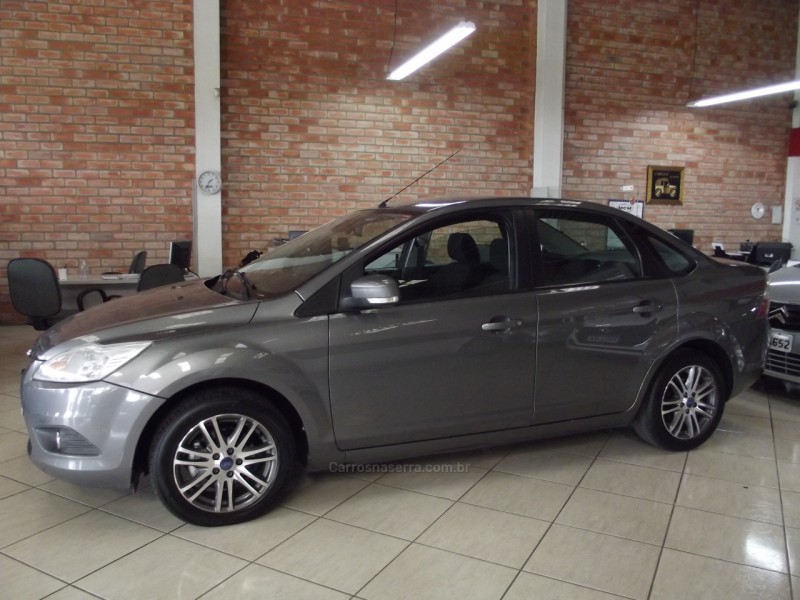FOCUS 2.0 GLX SEDAN 16V FLEX 4P AUTOMÁTICO - 2013 - FARROUPILHA