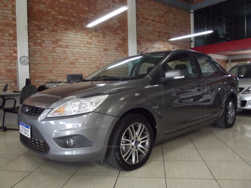 FOCUS 2.0 GLX SEDAN 16V FLEX 4P AUTOMÁTICO - 2013 - FARROUPILHA