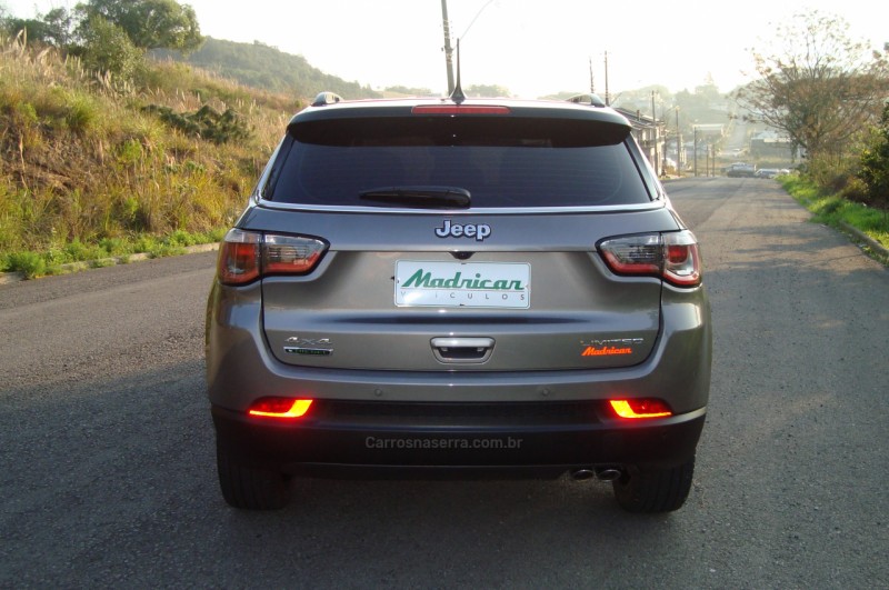 COMPASS 2.0 16V DIESEL LIMITED 4X4 AUTOMÁTICO - 2020 - FLORES DA CUNHA