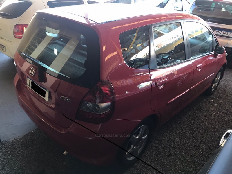 FIT 1.4 LX 8V GASOLINA 4P MANUAL - 2007 - CAXIAS DO SUL