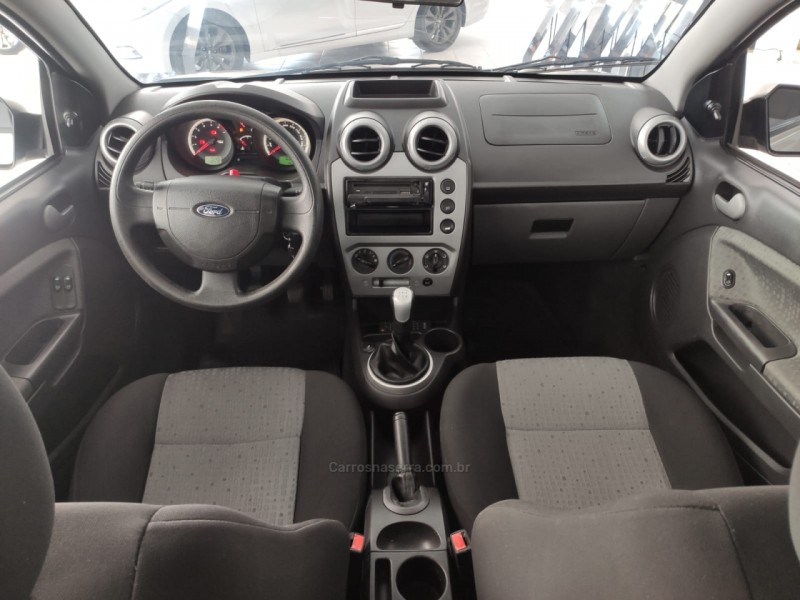 FIESTA 1.6 MPI CLASS 8V GASOLINA 4P MANUAL - 2014 - NOVO HAMBURGO