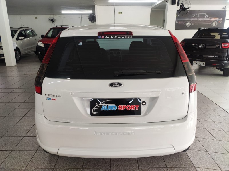 FIESTA 1.6 MPI CLASS 8V GASOLINA 4P MANUAL - 2014 - NOVO HAMBURGO