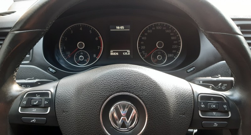 JETTA 2.0 COMFORTLINE FLEX 4P TIPTRONIC - 2014 - FARROUPILHA