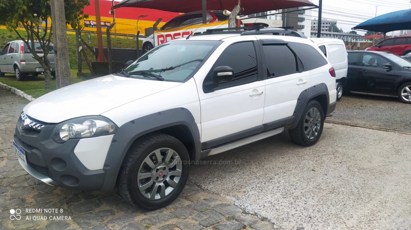 PALIO 1.8 MPI ADVENTURE WEEKEND 16V FLEX 4P MANUAL - 2016 - FARROUPILHA