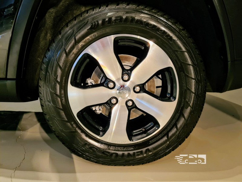 GRAND CHEROKEE 3.6 LAREDO 4X4 V6 24V GASOLINA 4P AUTOMÁTICO - 2011 - BENTO GONçALVES