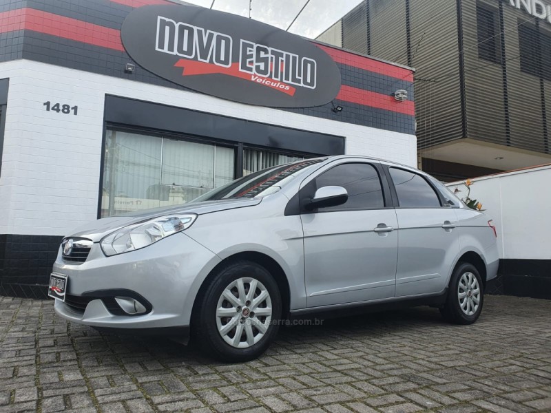 siena 1.4 mpi attractive 8v flex 4p manual 2013 caxias do sul