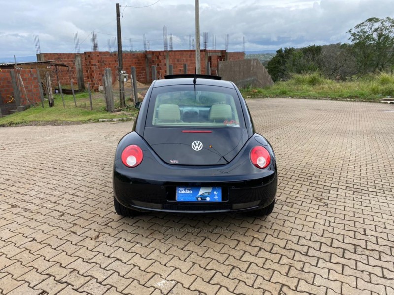 NEW BEETLE 2.0 MI 8V GASOLINA 2P TIPTRONIC - 2009 - PAROBé