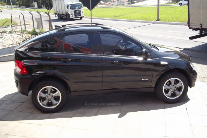 ACTYON 2.3 GLX 4X2 16V 150CV GASOLINA 4P AUTOMÁTICO - 2011 - FARROUPILHA