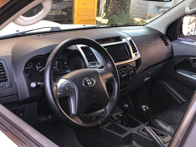 HILUX 3.0 SR 4X4 CD 16V TURBO INTERCOOLER DIESEL 4P AUTOMÁTICO - 2015 - CANELA