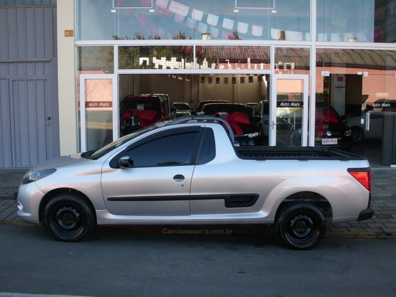 HOGGAR 1.4 XR FLEX 2P MANUAL - 2011 - FLORES DA CUNHA
