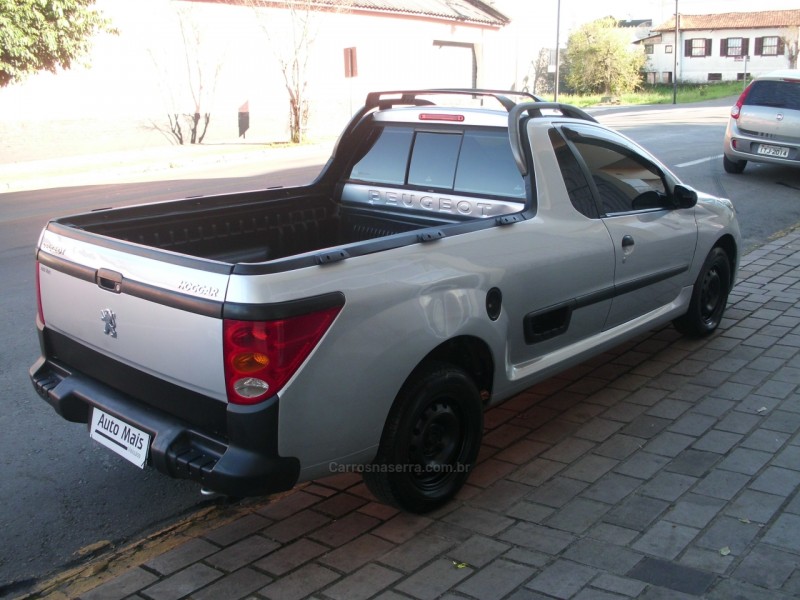 HOGGAR 1.4 XR FLEX 2P MANUAL - 2011 - FLORES DA CUNHA