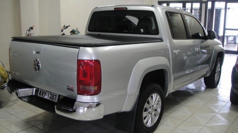 AMAROK 2.0 HIGHLINE 4X4 CD 16V TURBO INTERCOOLER DIESEL 4P AUTOMÁTICO - 2012 - FARROUPILHA