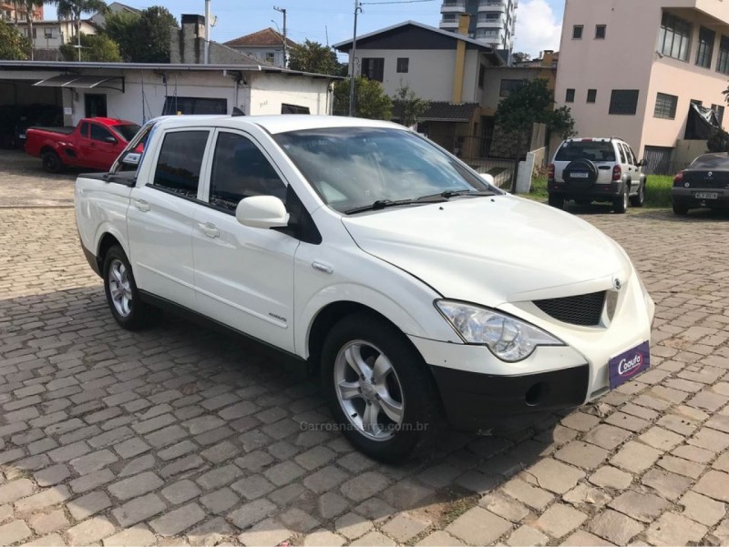 ACTYON SPORTS 2.0 GLX 4X4 CD 16V TURBO INTERCOOLER DIESEL 4P AUTOMÁTICO - 2011 - FARROUPILHA