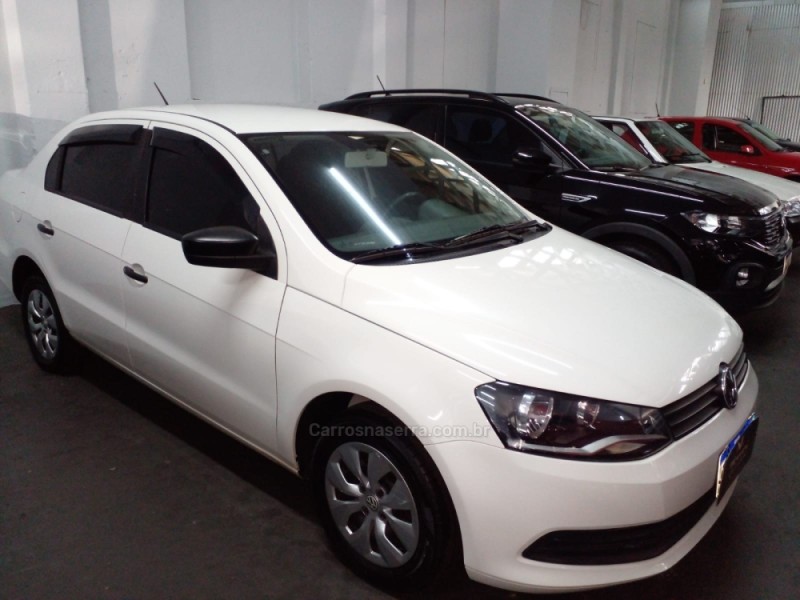 VOYAGE 1.0 MI TRENDLINE 8V FLEX 4P MANUAL